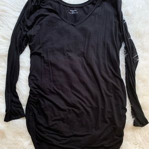 Long sleeve maternity shirt